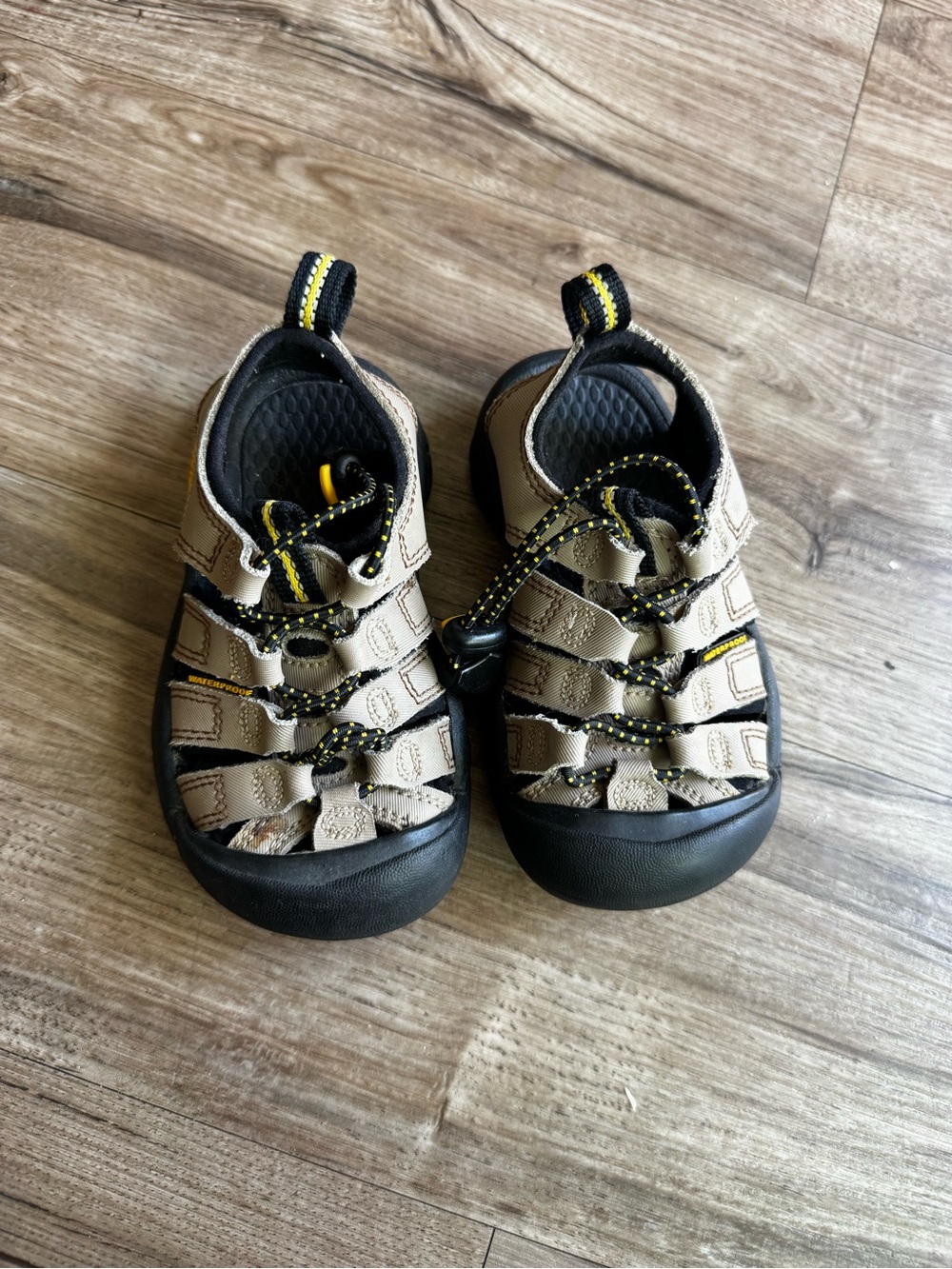 Keen toddler outdoor water sandals size 8
